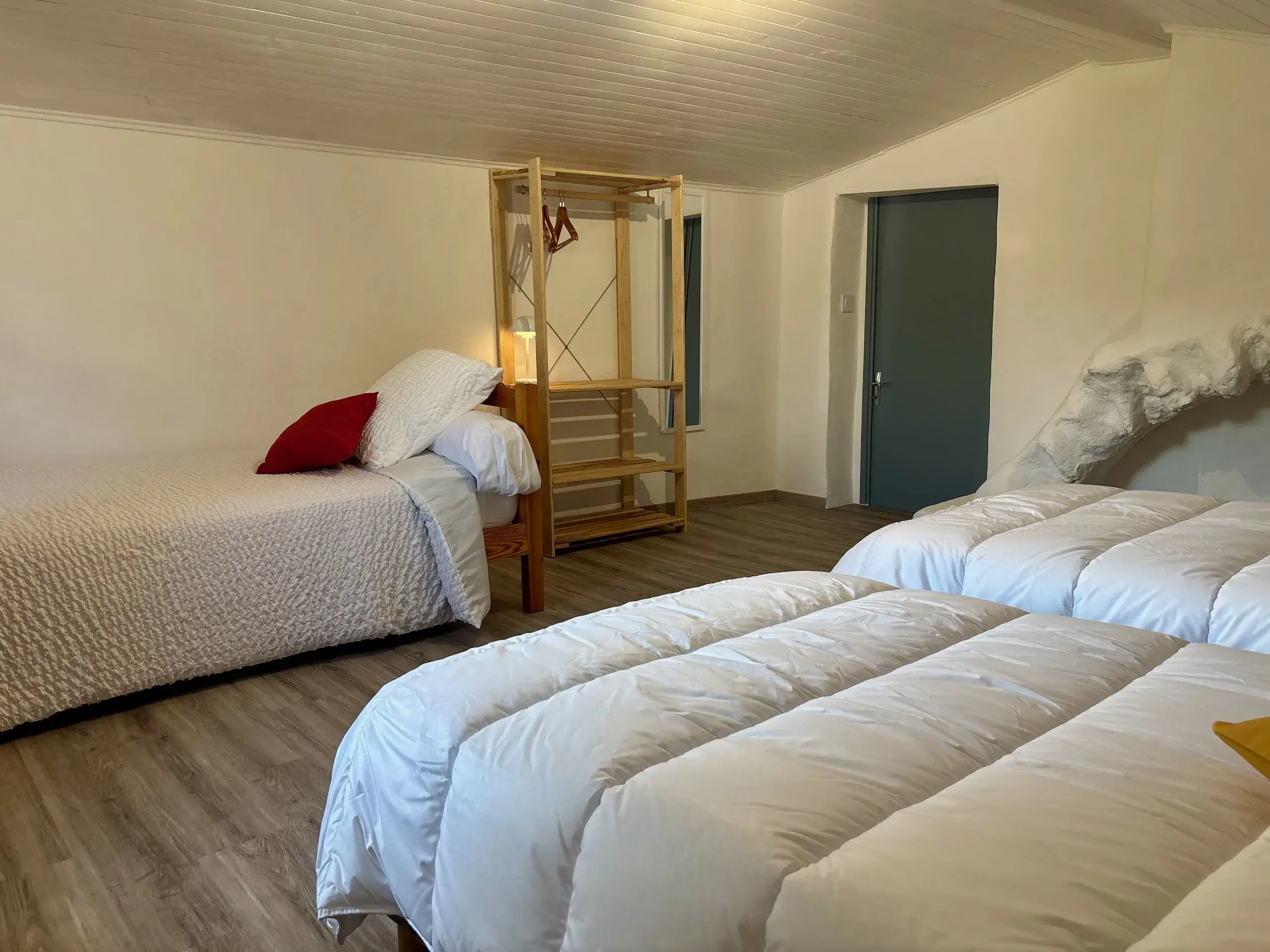 Chambre 3 avec lit 160 (ou 2 lits 90) et lit simple 90